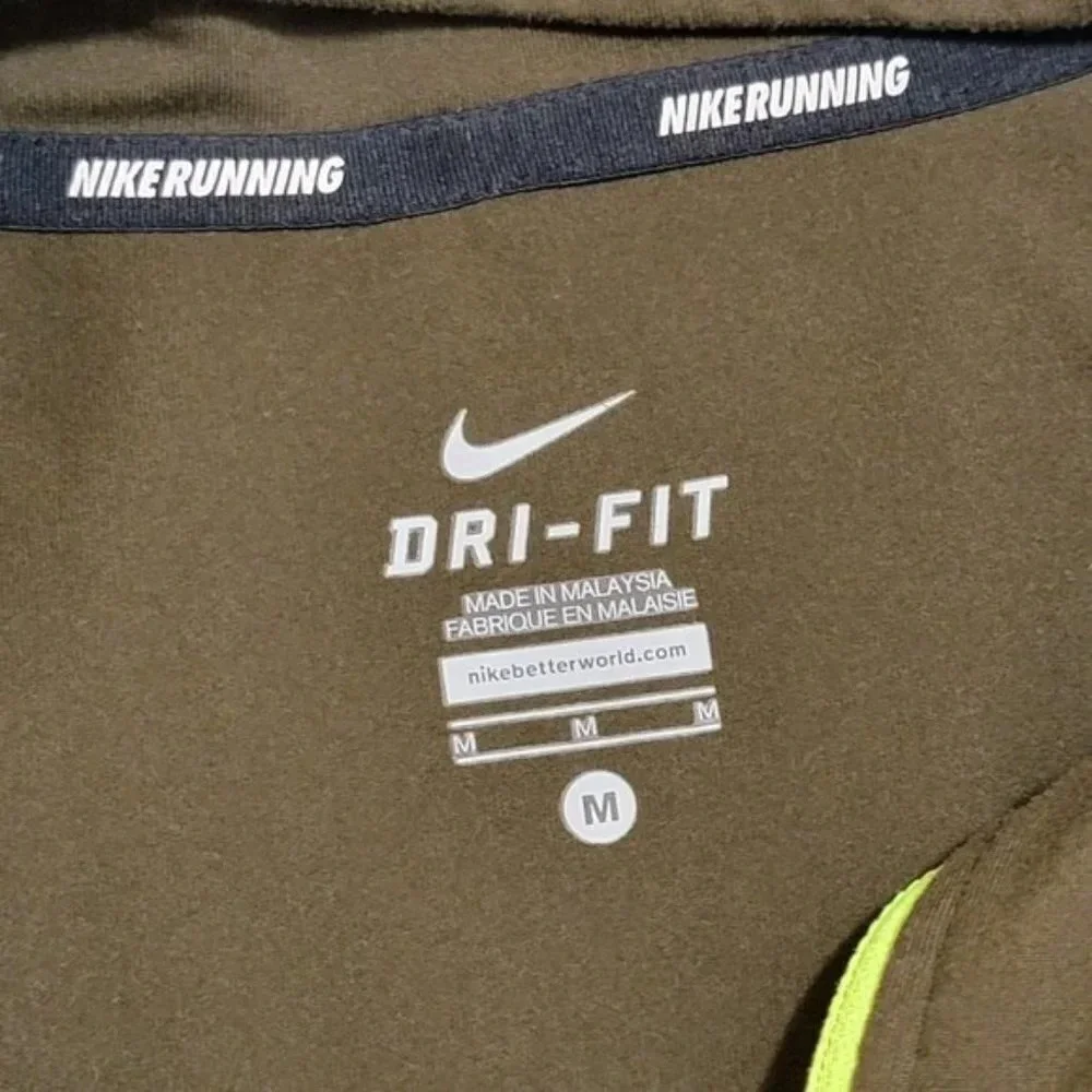 Nike unisex olive